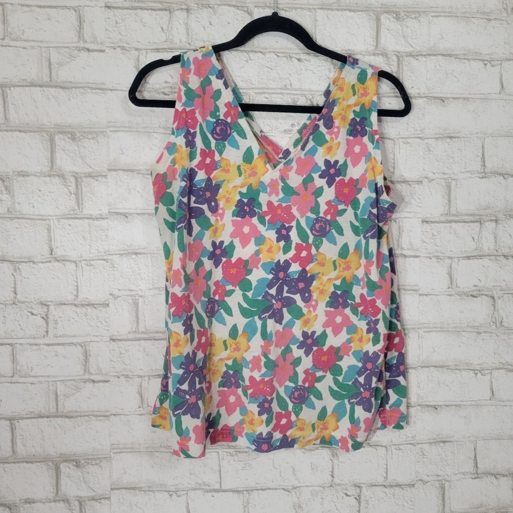 Cute vintage floral tank